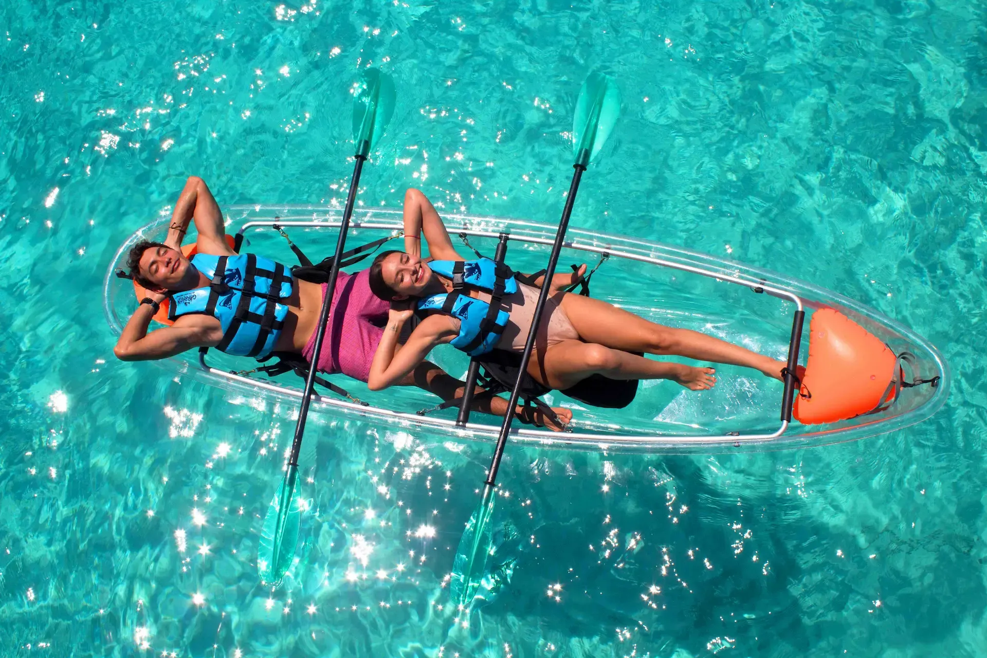 Kayak transparente en Parque Garrafón, Isla Mujeres