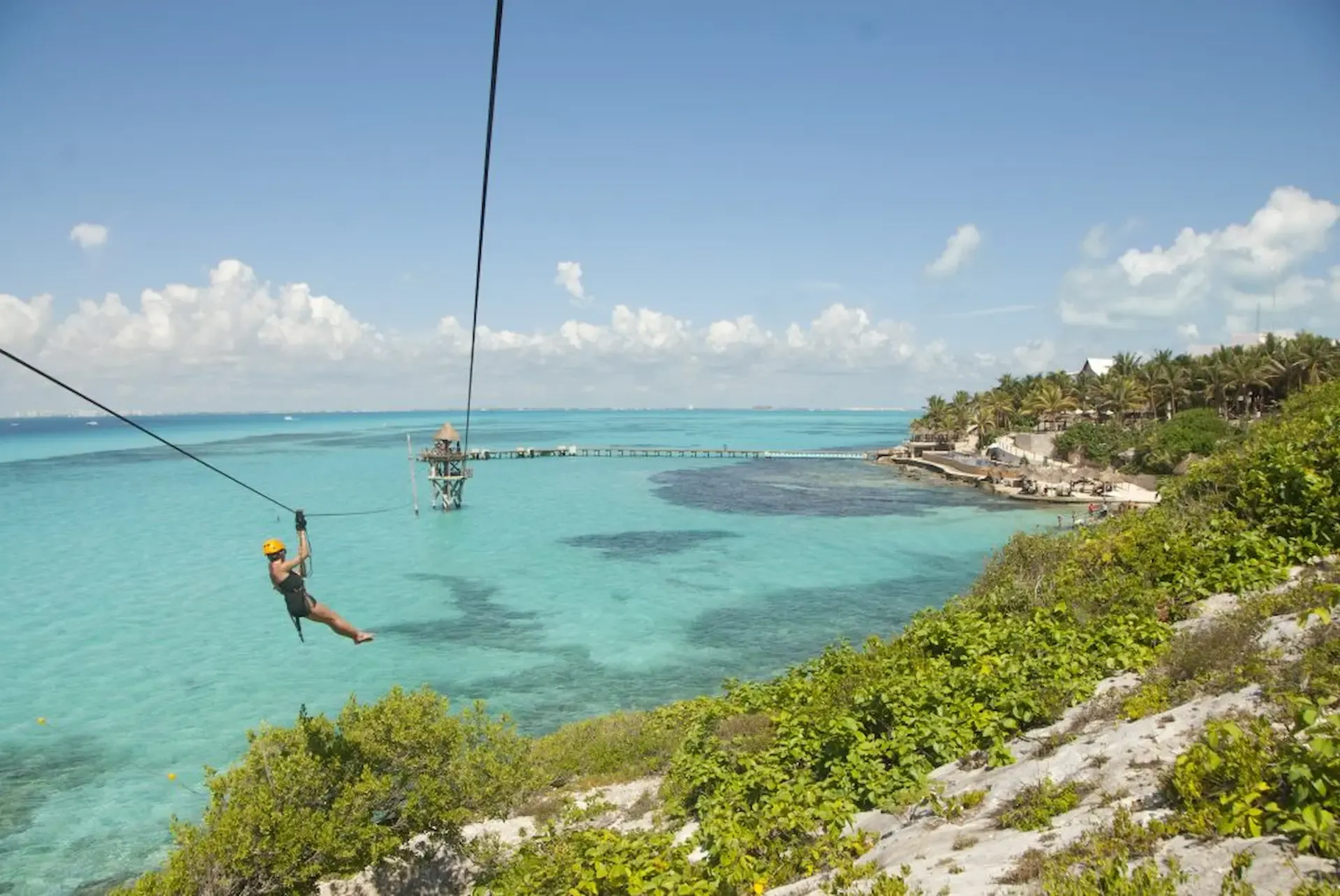 Tirolesas en Parque Garrafón, Isla Mujeres